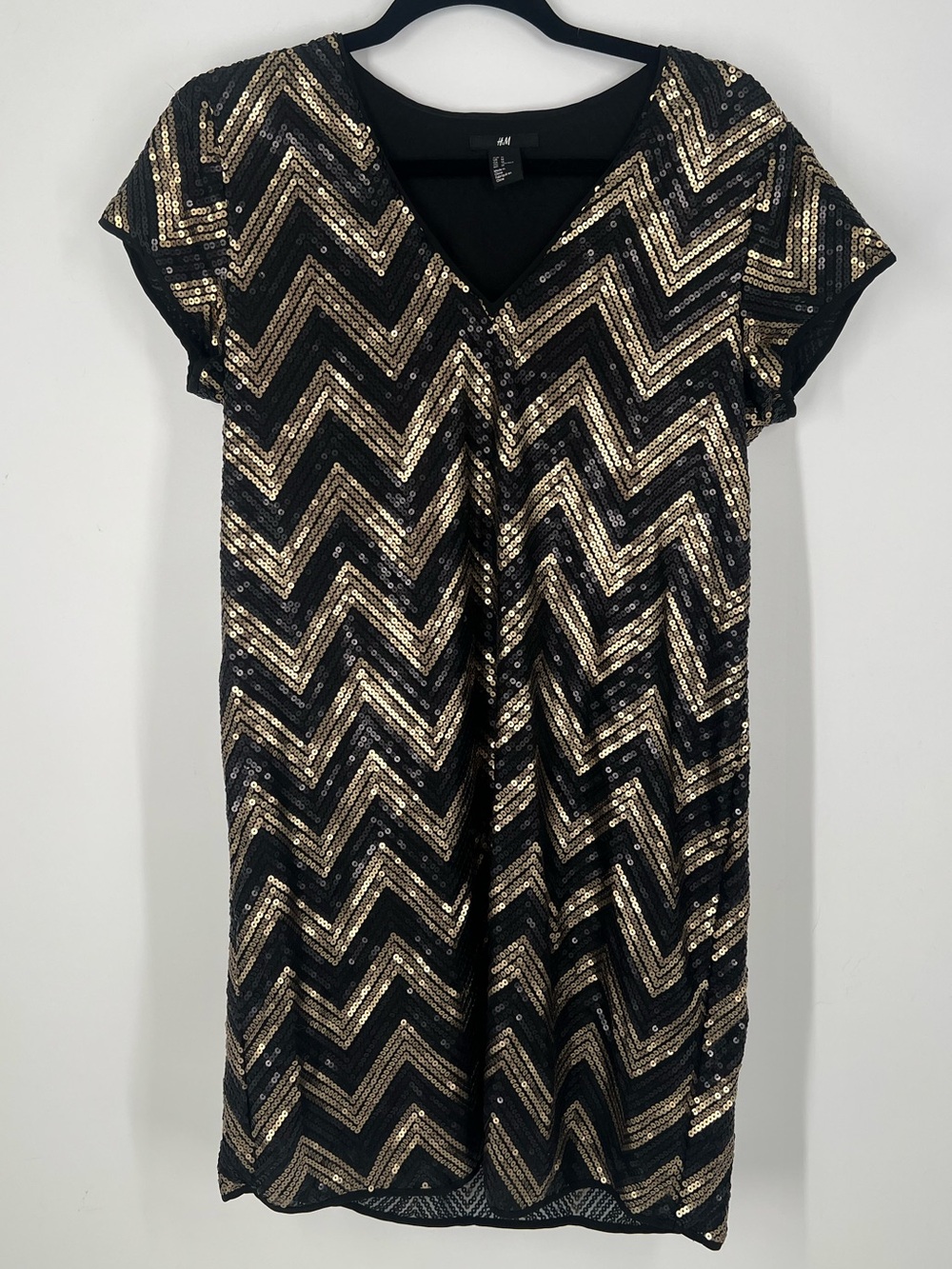 H&M Women’s Black & Gold Chevron Sequin Mini Cocktail Shift Dress Size M